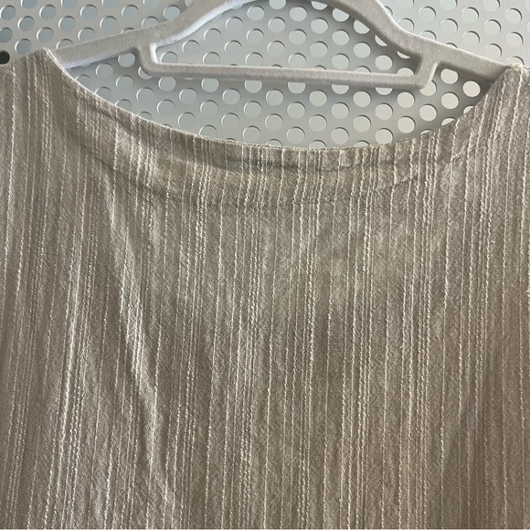 New Collection Linen Blend Tunic/Top One Size Fits Most in Oatmeal/Cream - Picture 8 of 9
